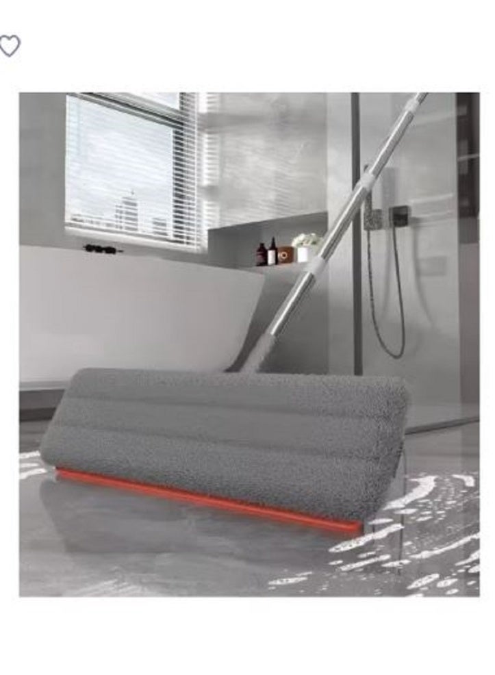 Flat floor mop set with bucket, wringer and two washable microfiber pads. - Image 3